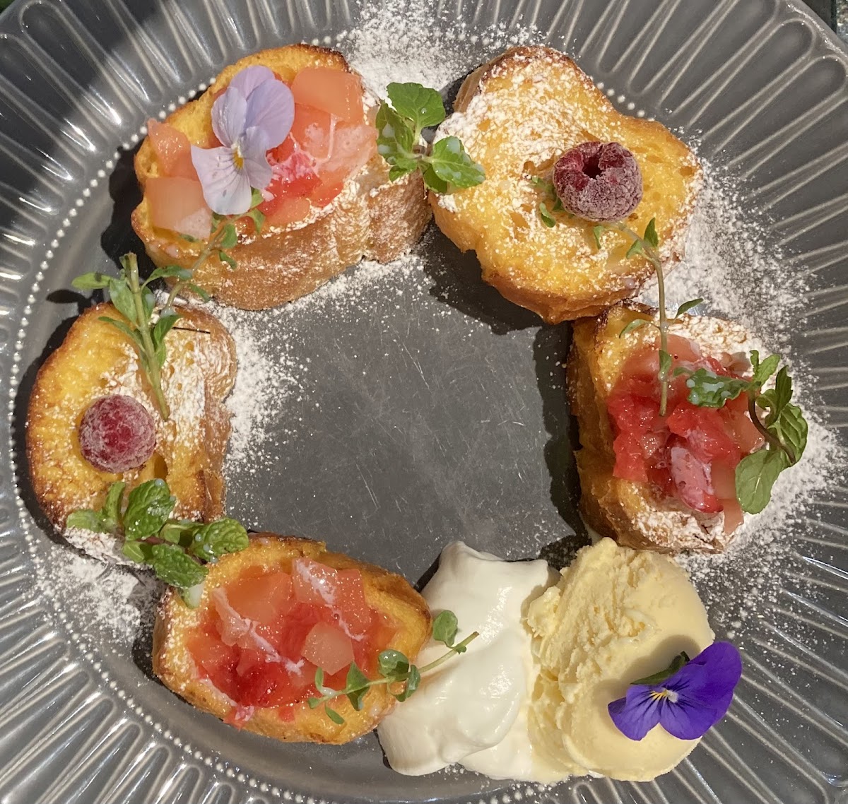 Aoyama Flower Market Tea House — Bloom-Filled Café, Tokyo