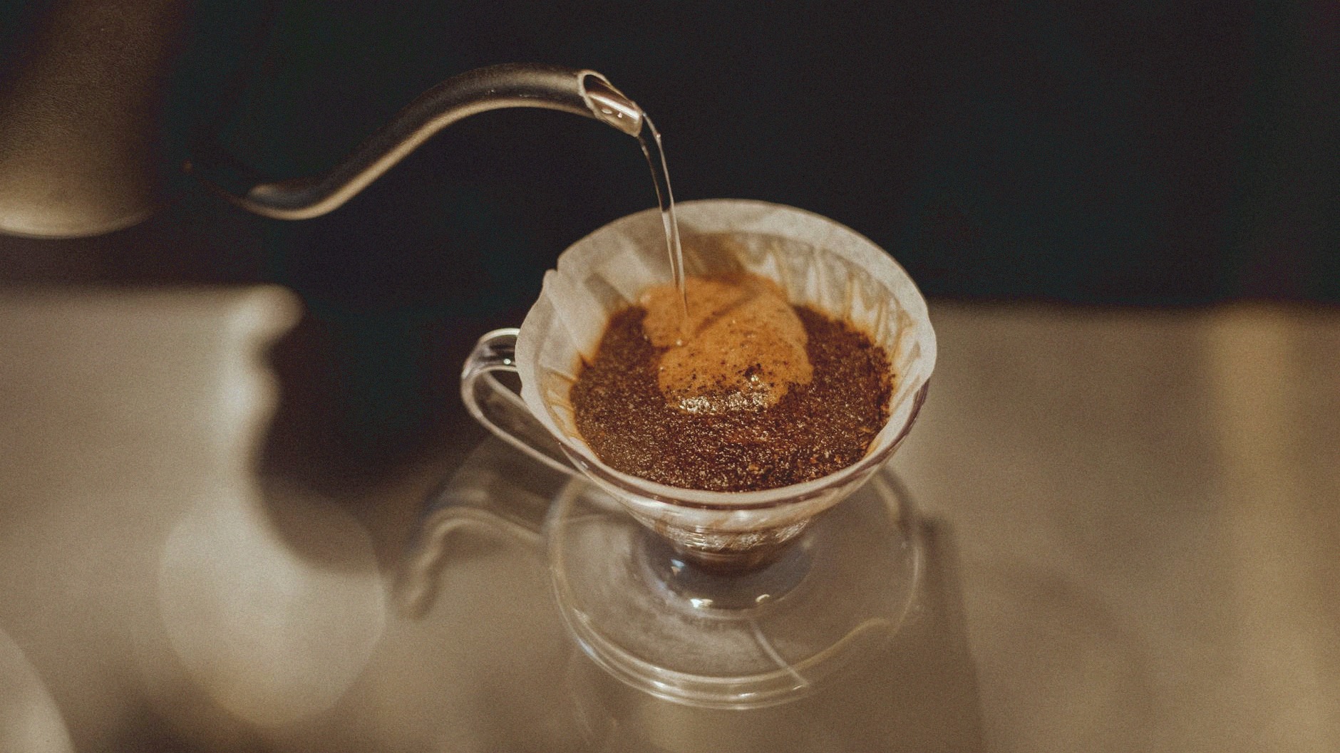 Tokyo’s Two Coffee Cultures — Specialty Roasters and the Kissaten Underground