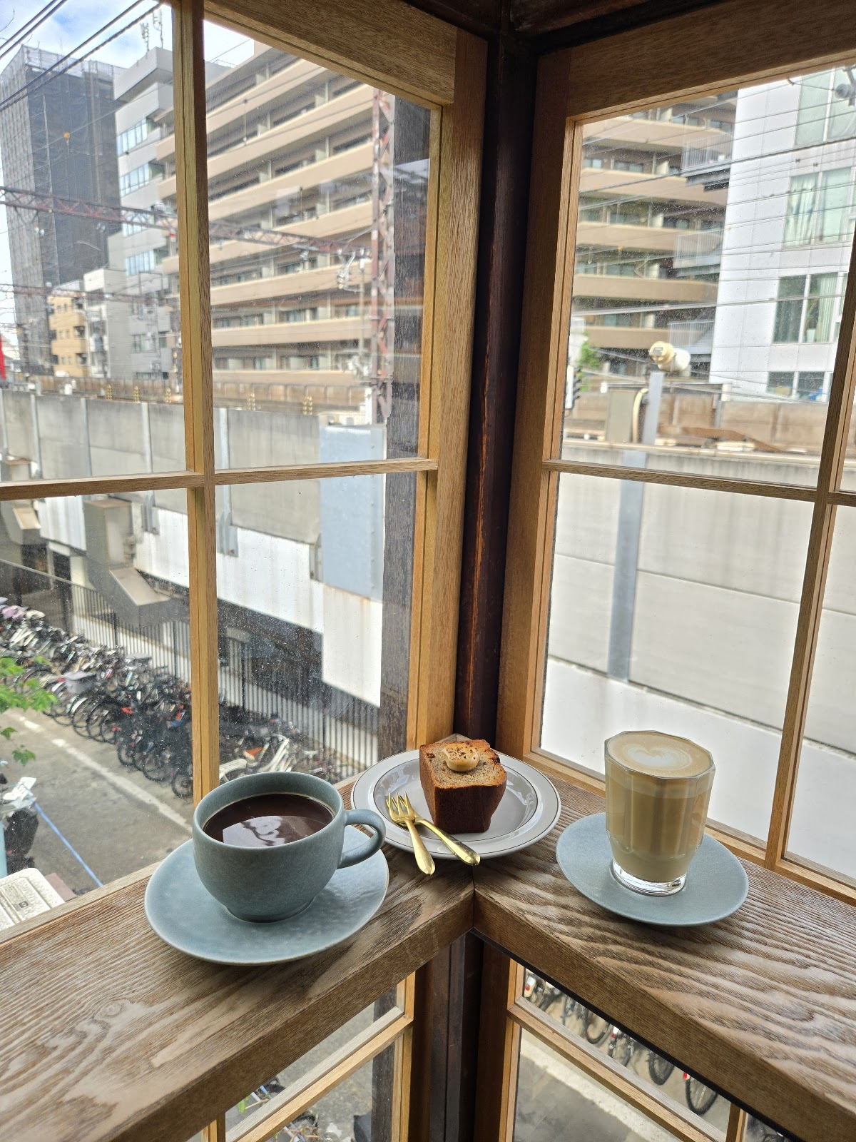 ONIBUS Coffee Nakameguro — Café & Coffee in Nakameguro, Tokyo